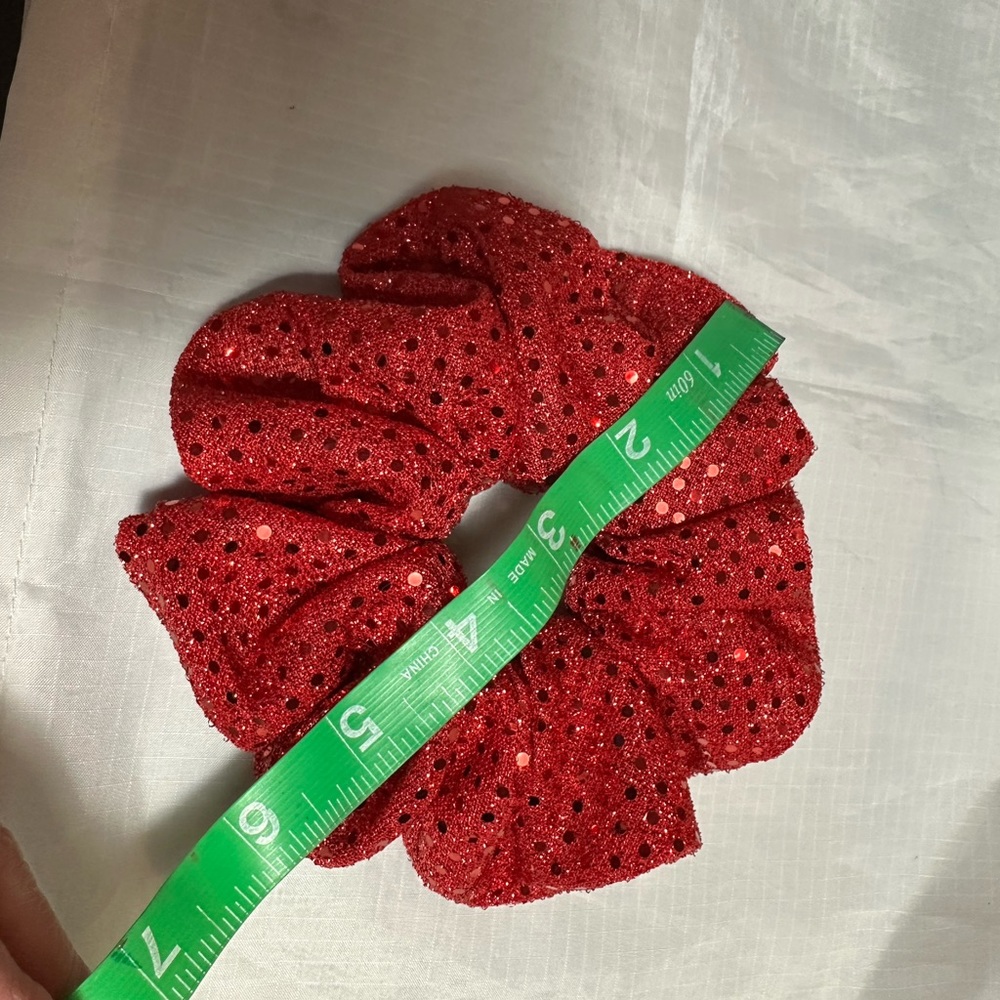 Scrunchie - Picture 8 of 10